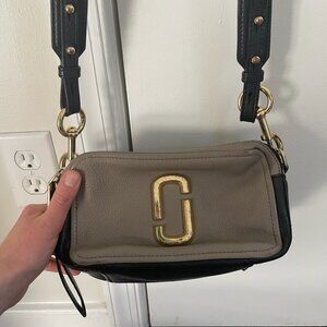 Marc Jacobs The Softshot Leather Crossbody Purse